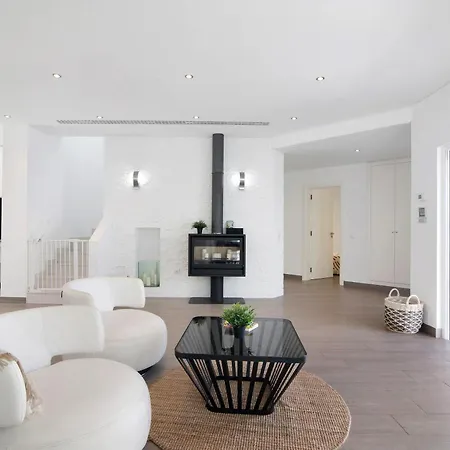 Villa Pine