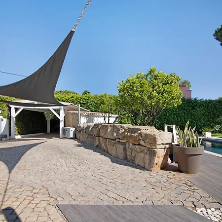 Villa Pine